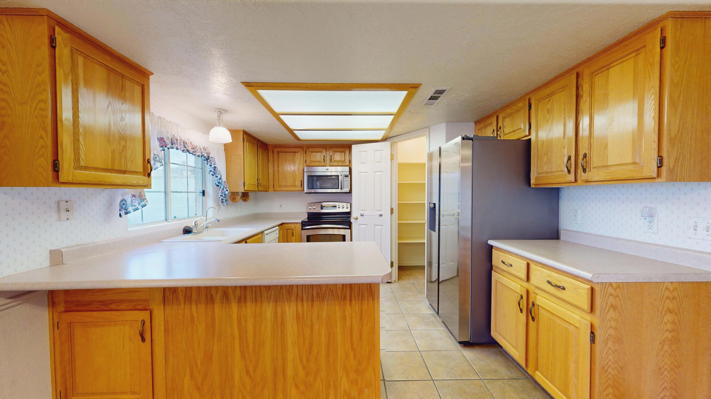 SUN COUNTRY MEADOWS SOUTH TOWNHOMES - Residential