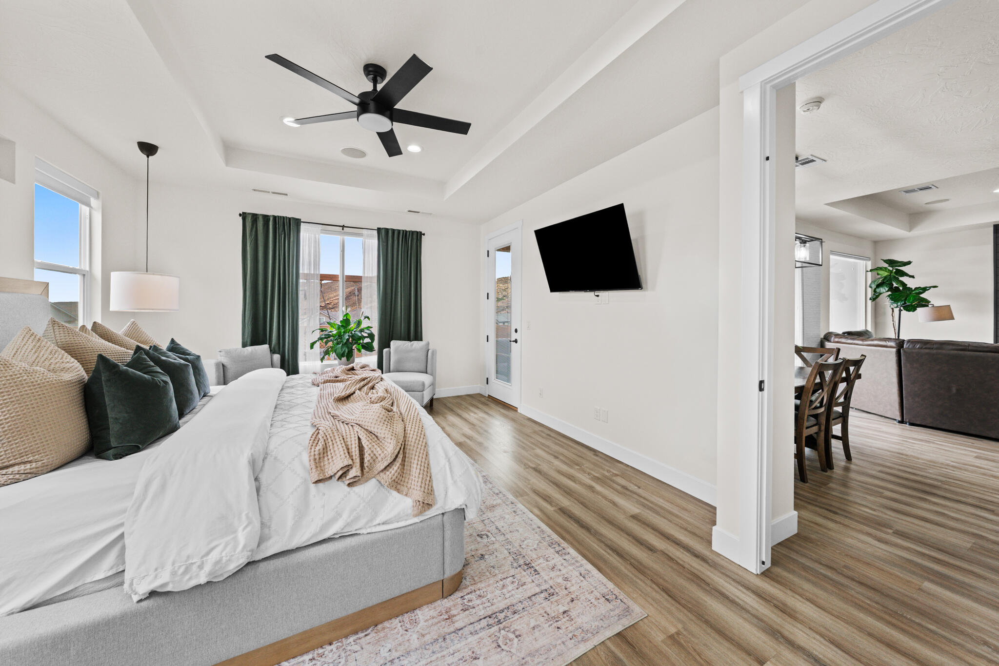 PARK SIDE AT GRANDPA'S POND - Residential