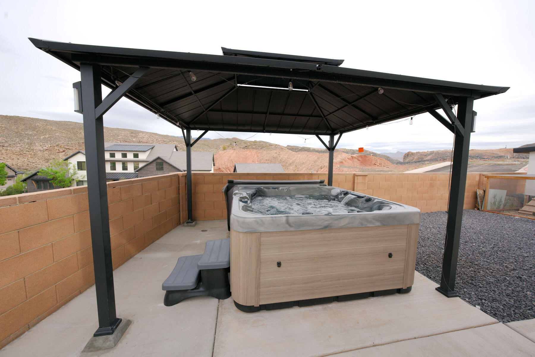 PARK SIDE AT GRANDPA'S POND - Residential