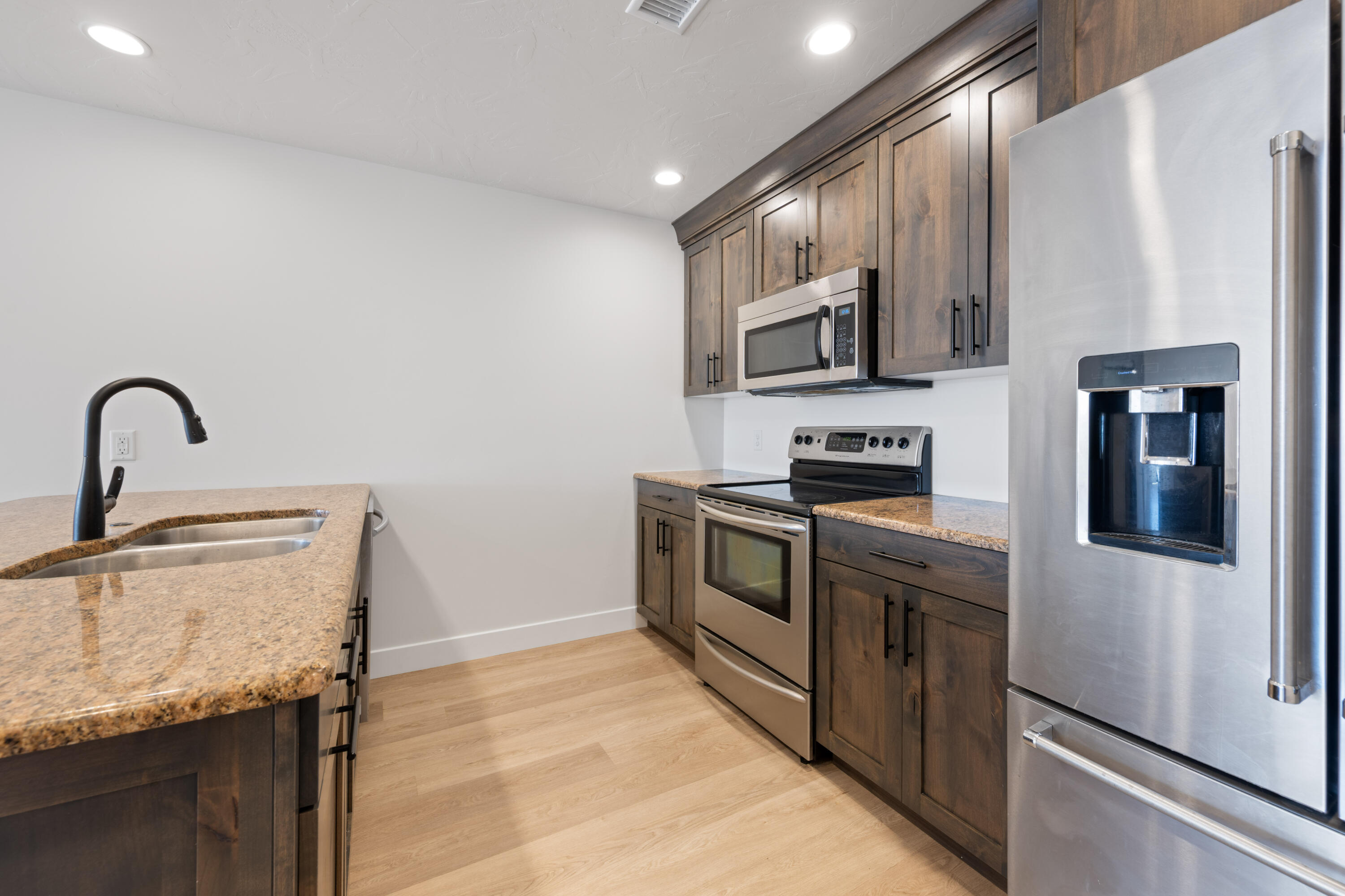 PARK SIDE AT GRANDPA'S POND - Residential