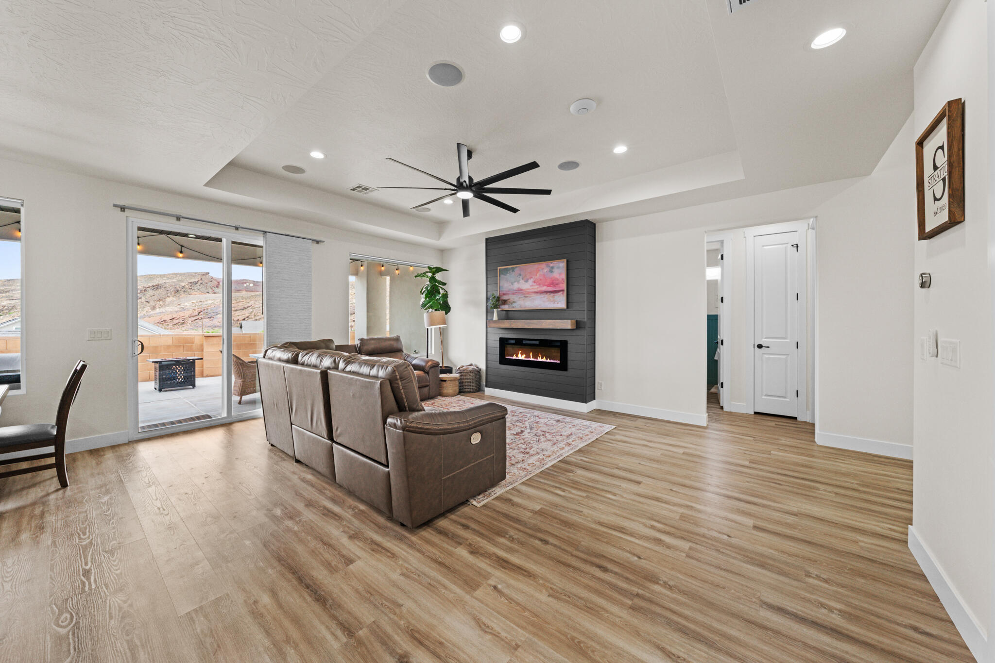 PARK SIDE AT GRANDPA'S POND - Residential