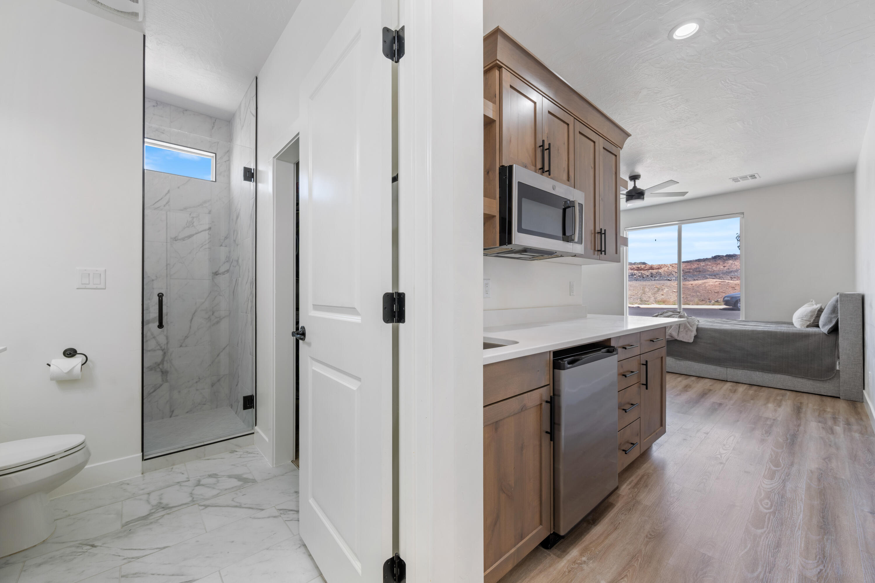 PARK SIDE AT GRANDPA'S POND - Residential