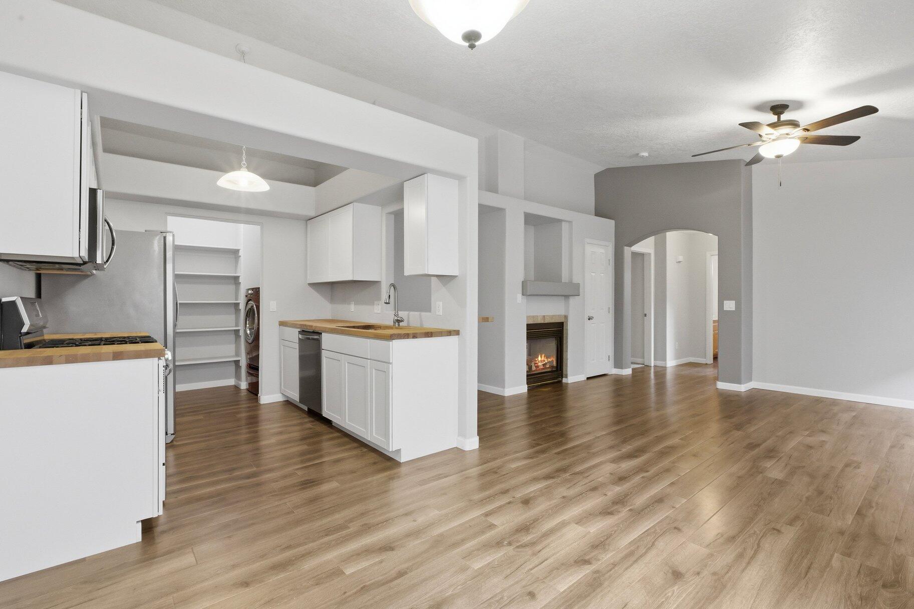 FLEUR DE LIS CONDOS - Residential