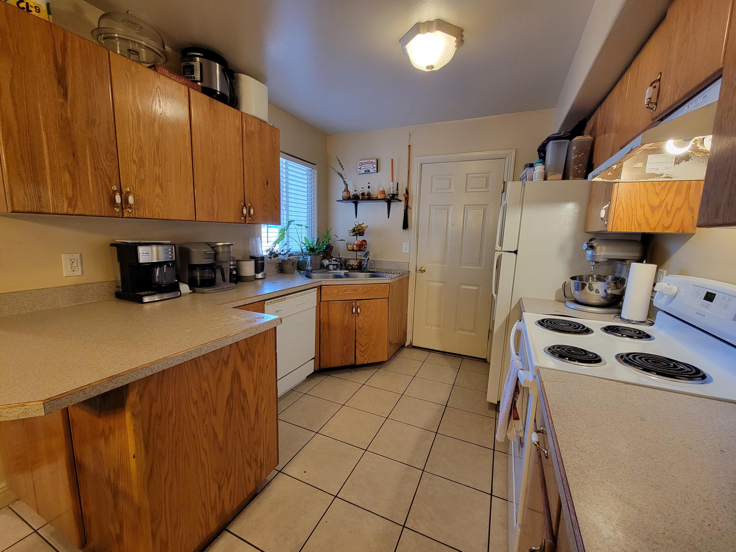 NORTHVIEW COMMERCIAL PARK - Residential Income