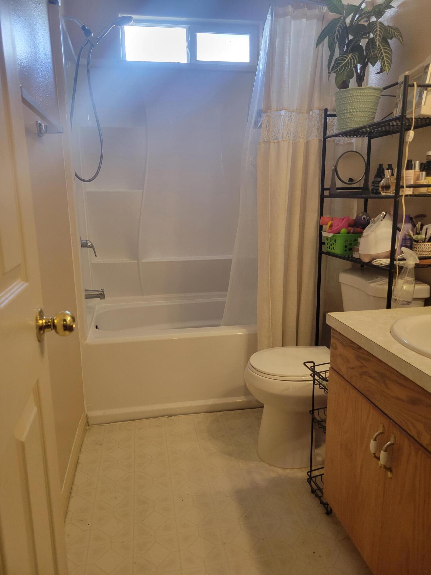 NORTHVIEW COMMERCIAL PARK - Residential Income