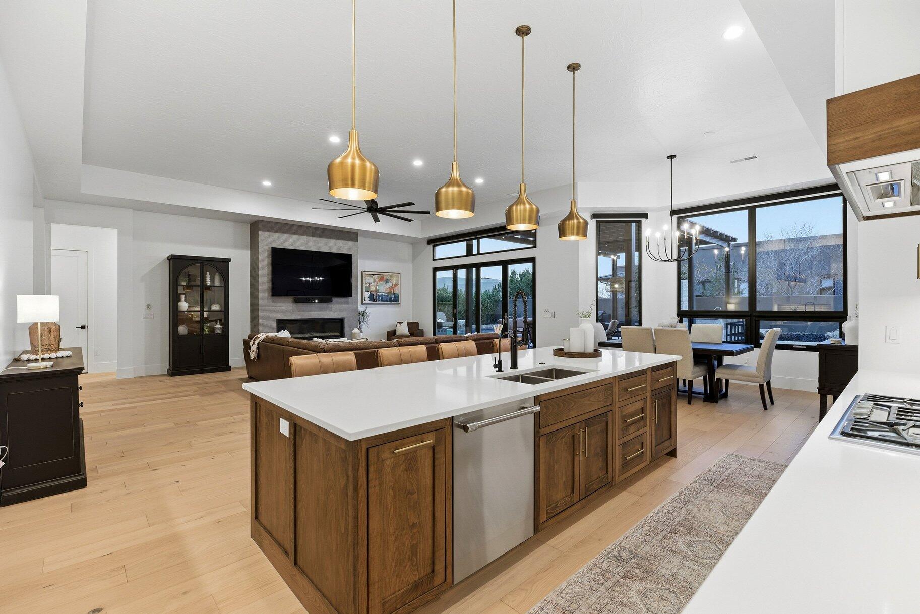 LEDGES OF SG CANYON RIM - Residential