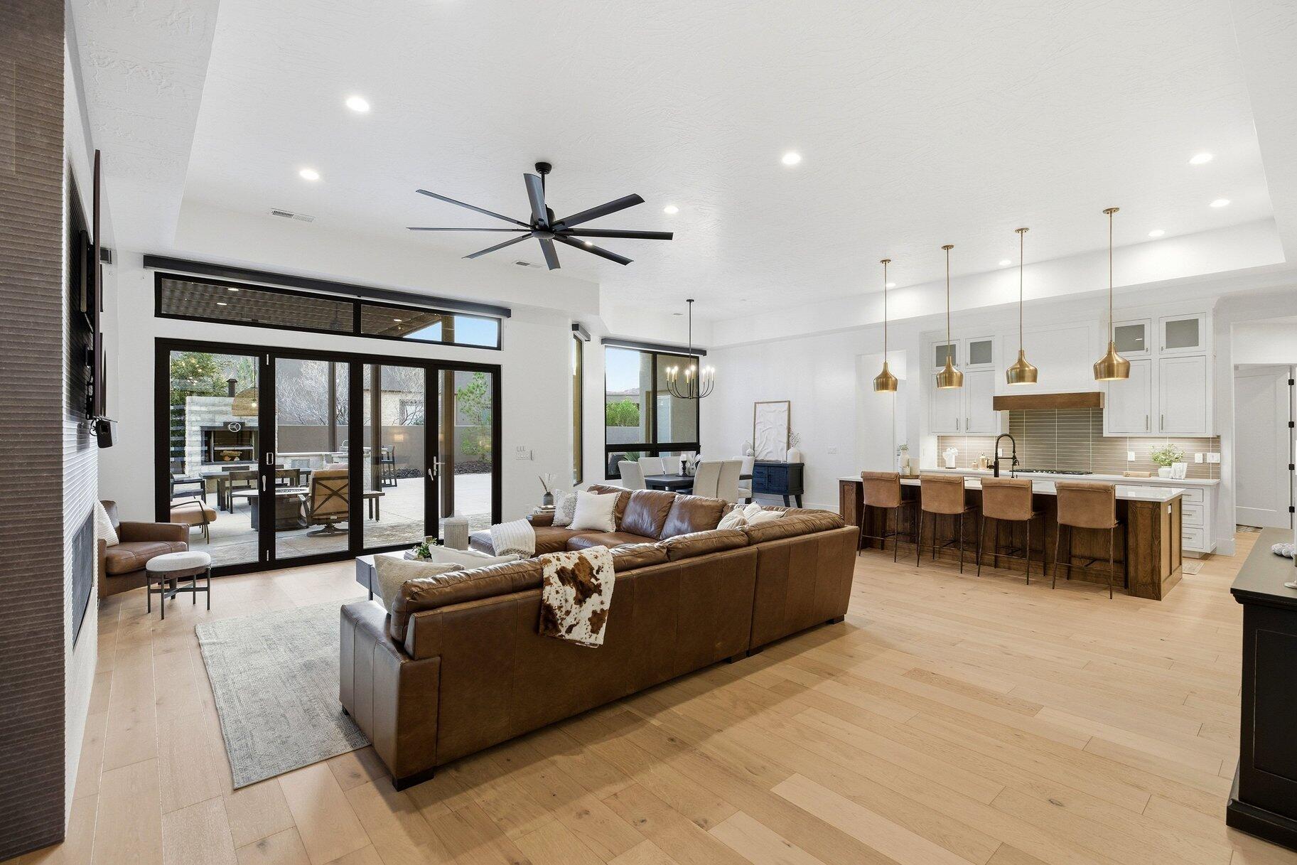 LEDGES OF SG CANYON RIM - Residential