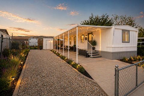 Photo of 1105 E 740 N, Saint George, UT 84770 (MLS # 26-271904)