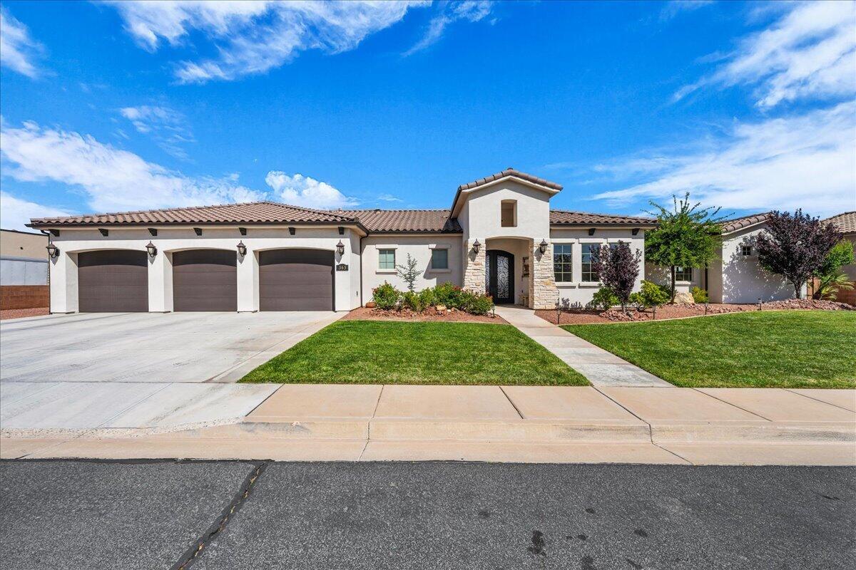 FOREMASTER RIDGE - Residential