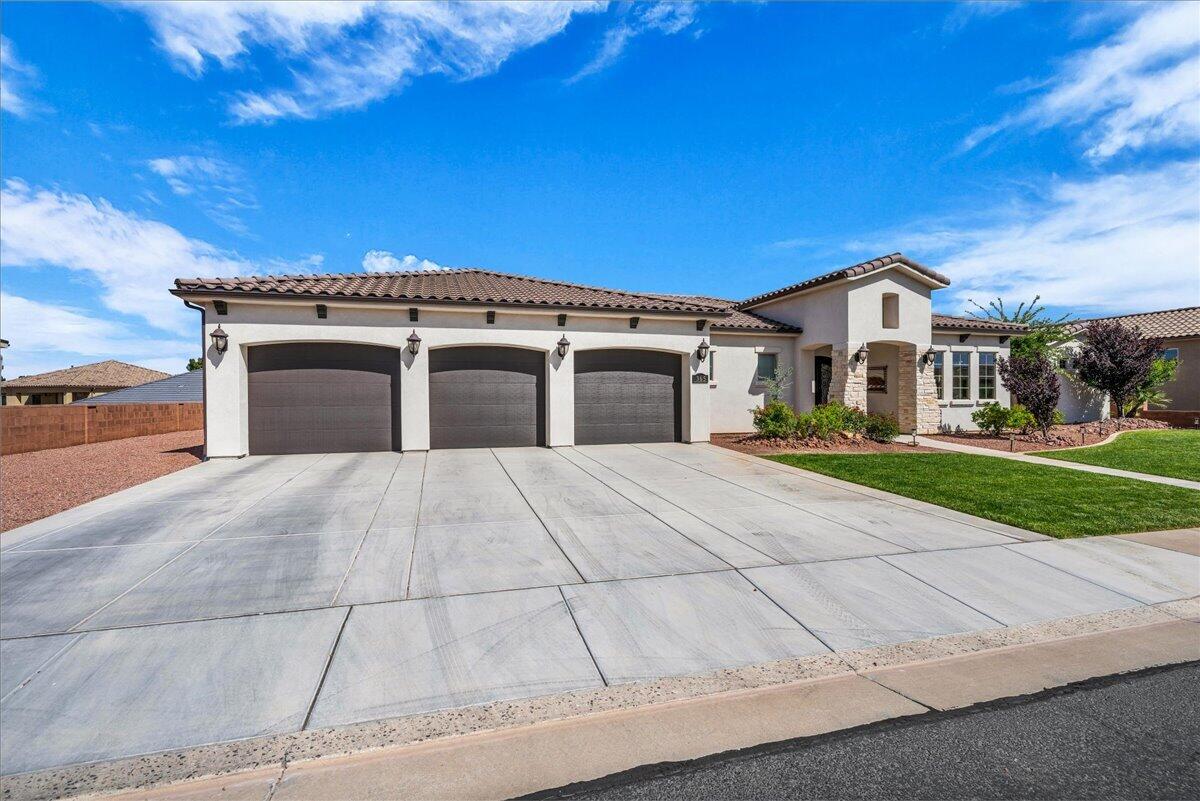 FOREMASTER RIDGE - Residential