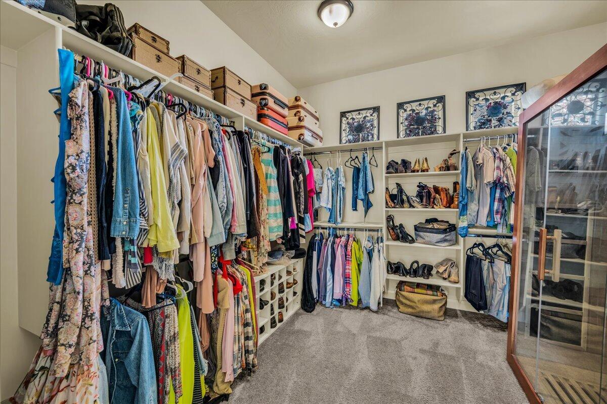 FOREMASTER RIDGE - Residential