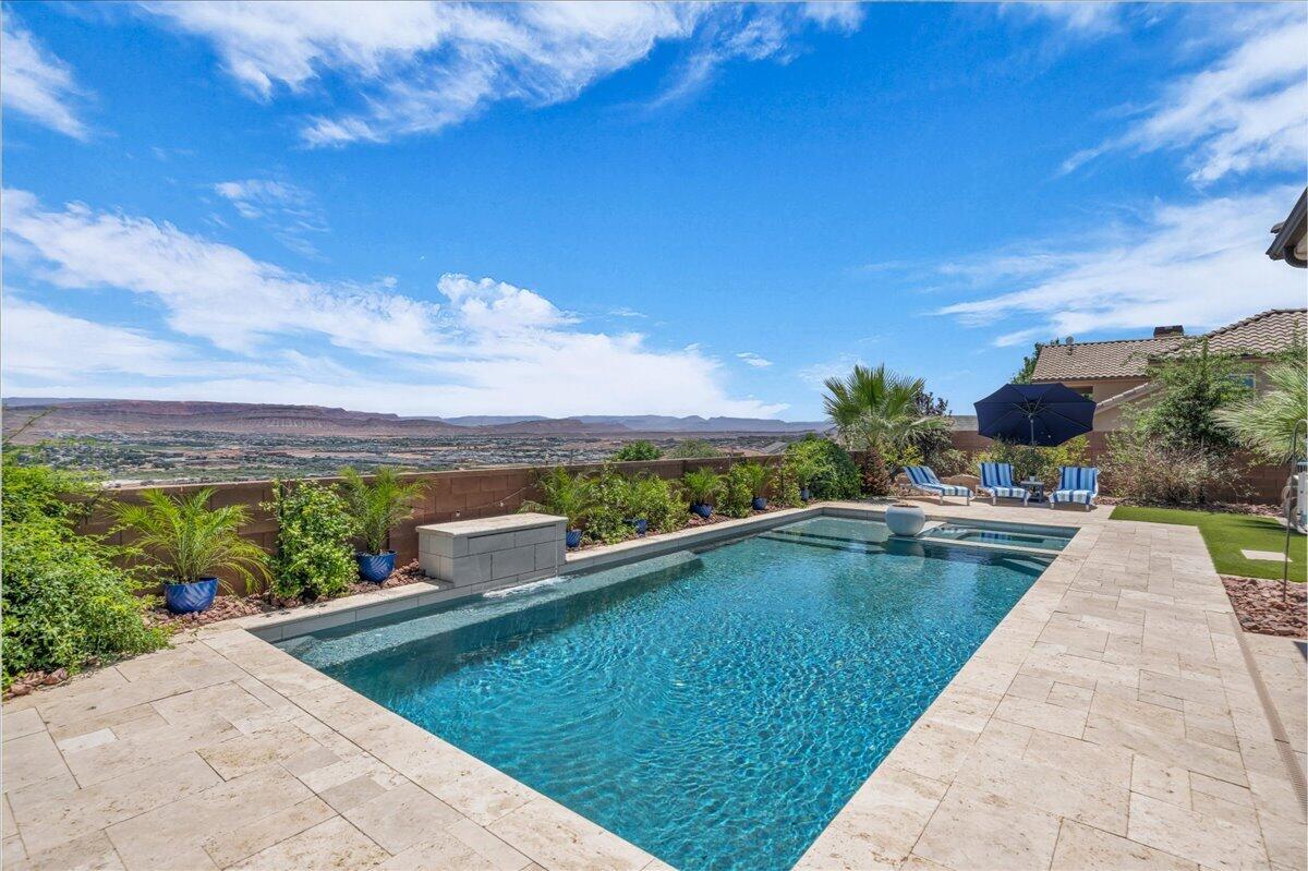 FOREMASTER RIDGE - Residential