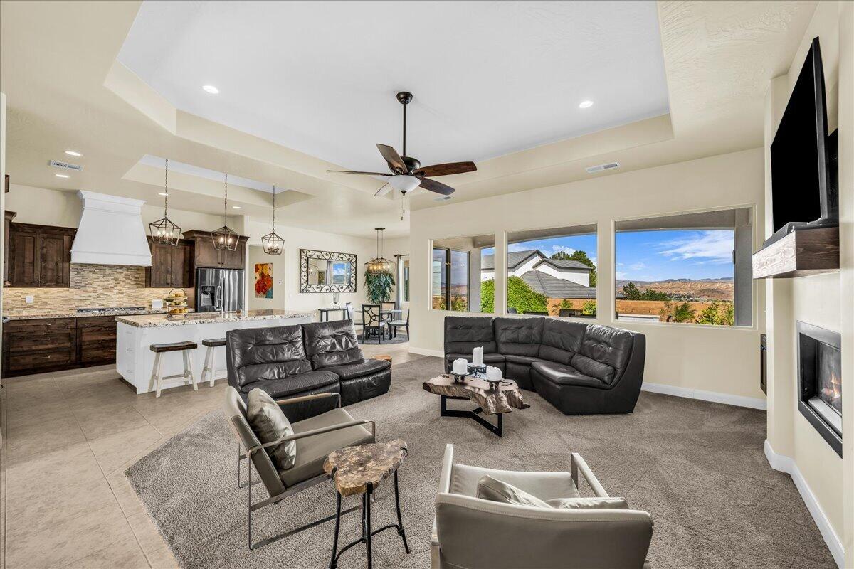 FOREMASTER RIDGE - Residential