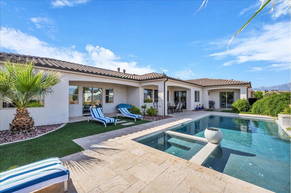 FOREMASTER RIDGE - Residential