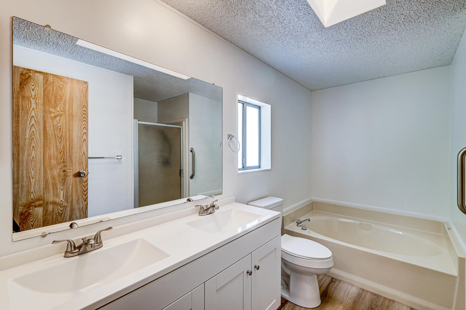 LAVA BLUFF MOBILE HOME PARK - Residential