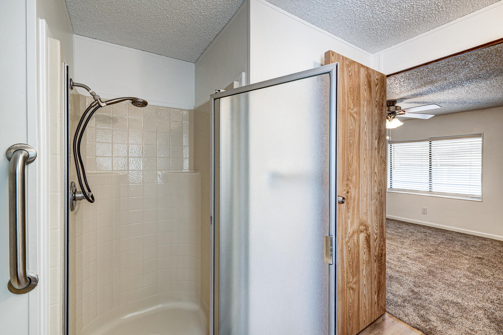 LAVA BLUFF MOBILE HOME PARK - Residential