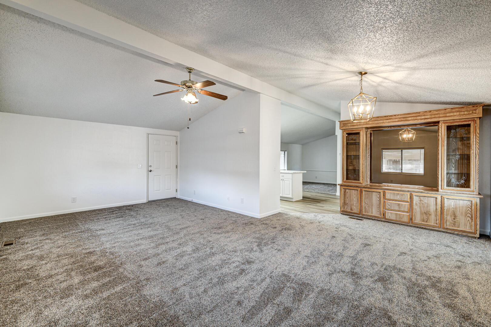 LAVA BLUFF MOBILE HOME PARK - Residential