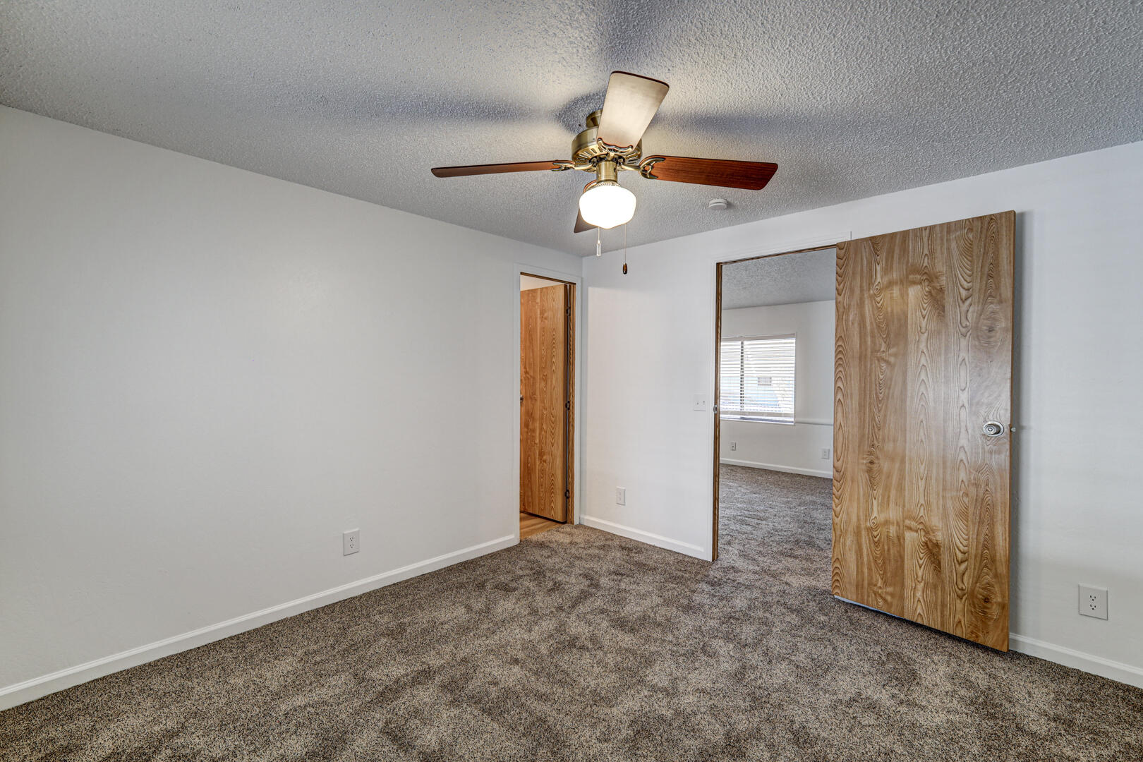 LAVA BLUFF MOBILE HOME PARK - Residential