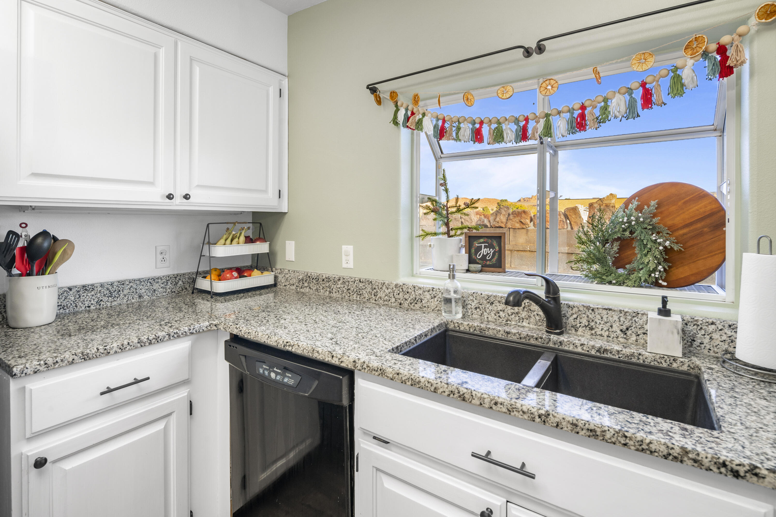 MILLCREEK COTTAGES - Residential