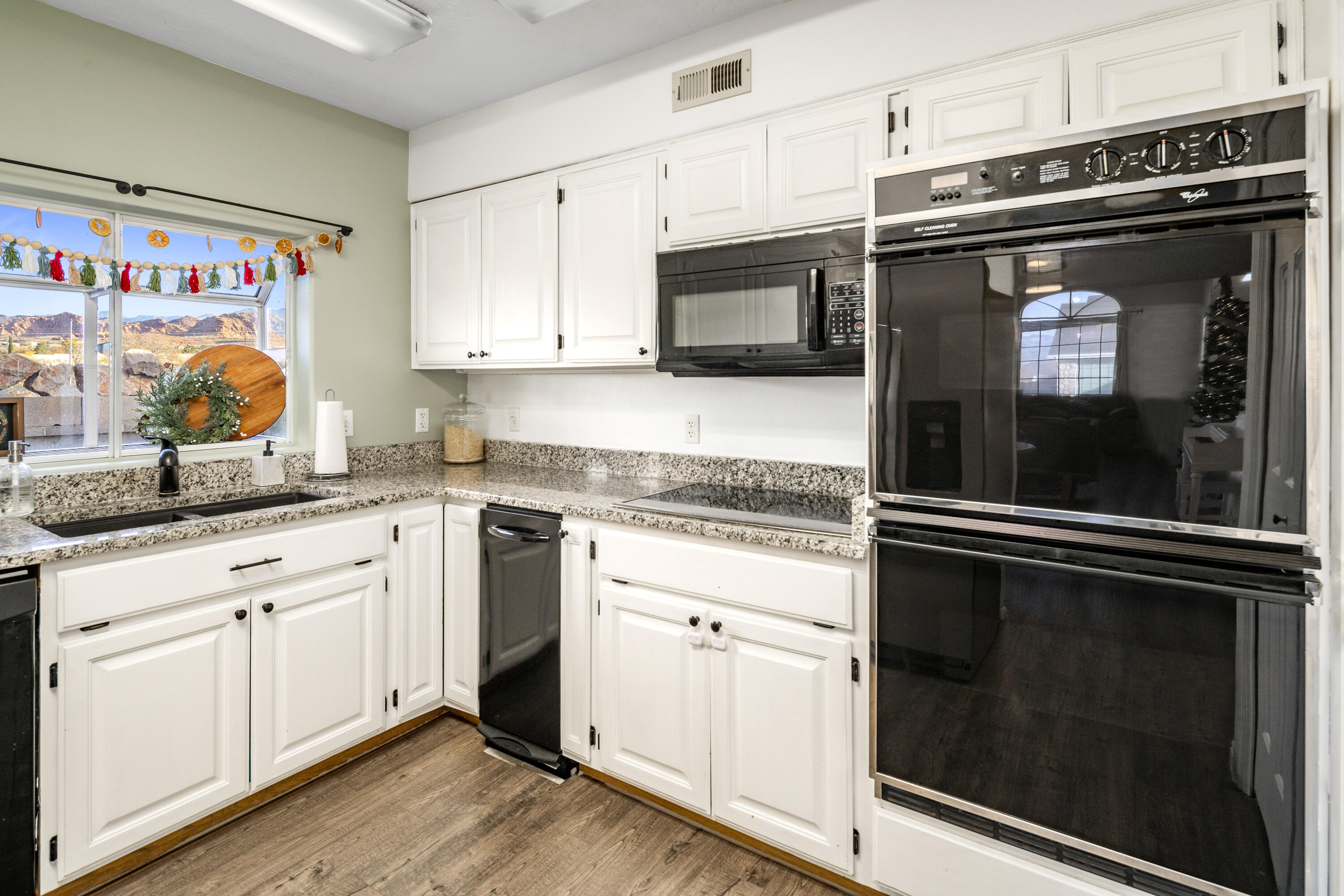 MILLCREEK COTTAGES - Residential