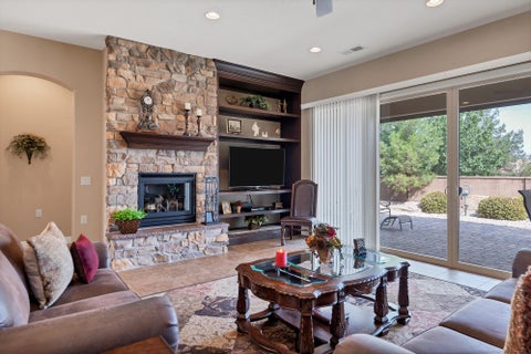 Tiny photo for 1560 W Bonita Bay CIR, Saint George, UT 84790 (MLS # 26-275126)