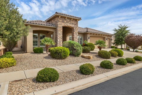 Tiny photo for 1560 W Bonita Bay CIR, Saint George, UT 84790 (MLS # 26-275126)