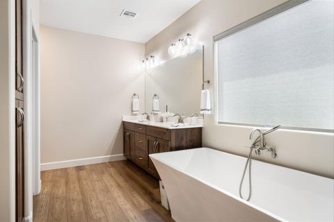 Tiny photo for 490 S BRACCIANO DR, Saint George, UT 84770 (MLS # 26-271388)