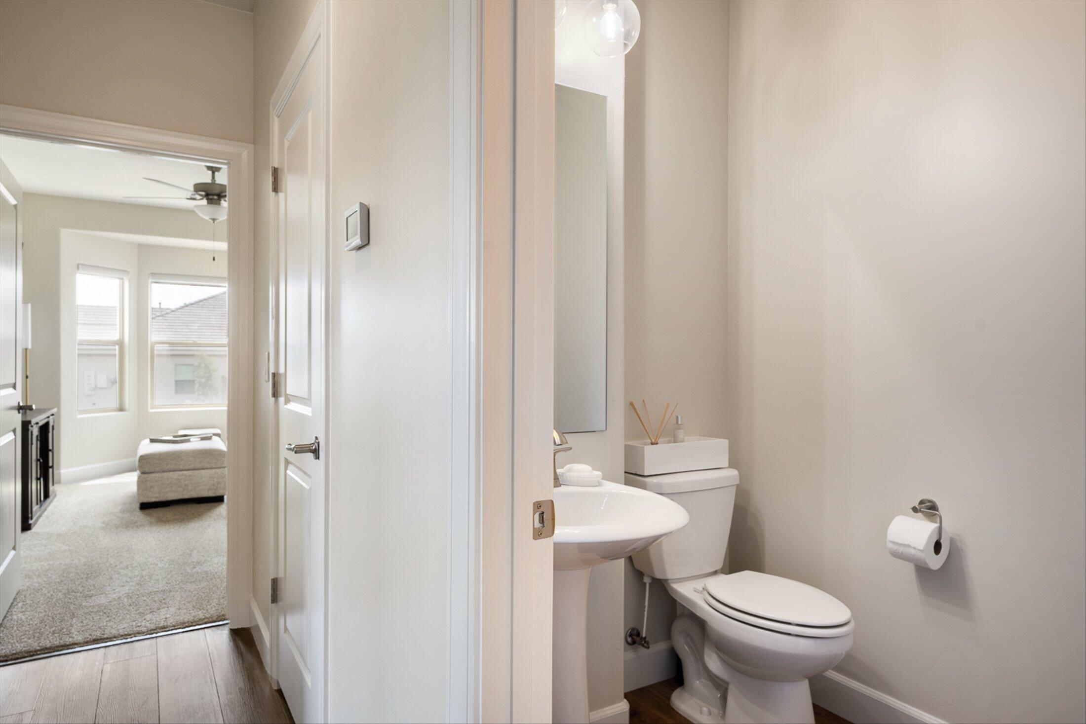 VARANO VISTAS AT DIVARIO - Residential