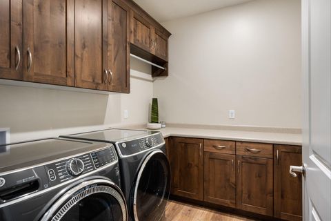 Tiny photo for 490 S BRACCIANO DR, Saint George, UT 84770 (MLS # 26-271388)