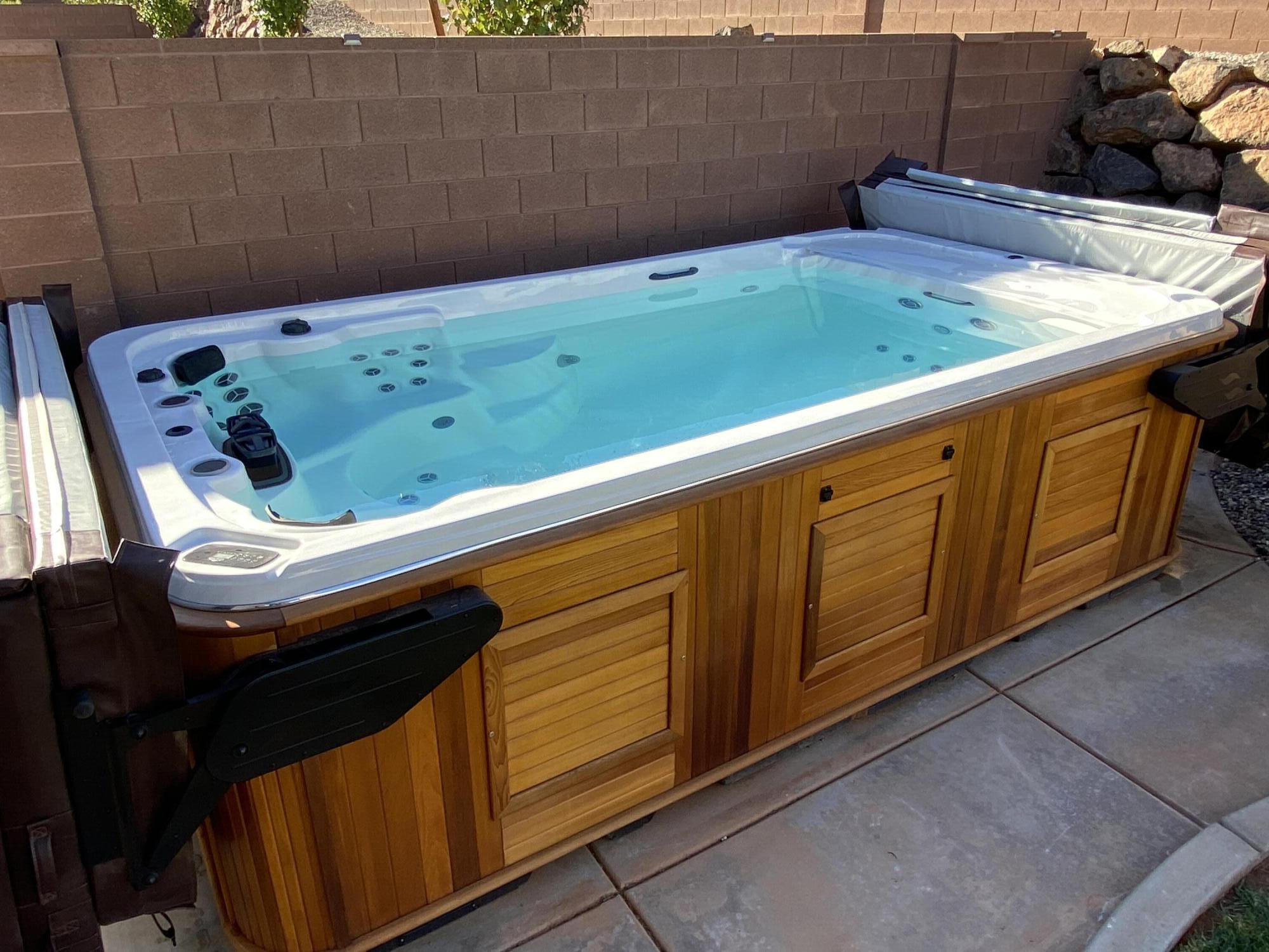 DESERT CLIFFS - Residential