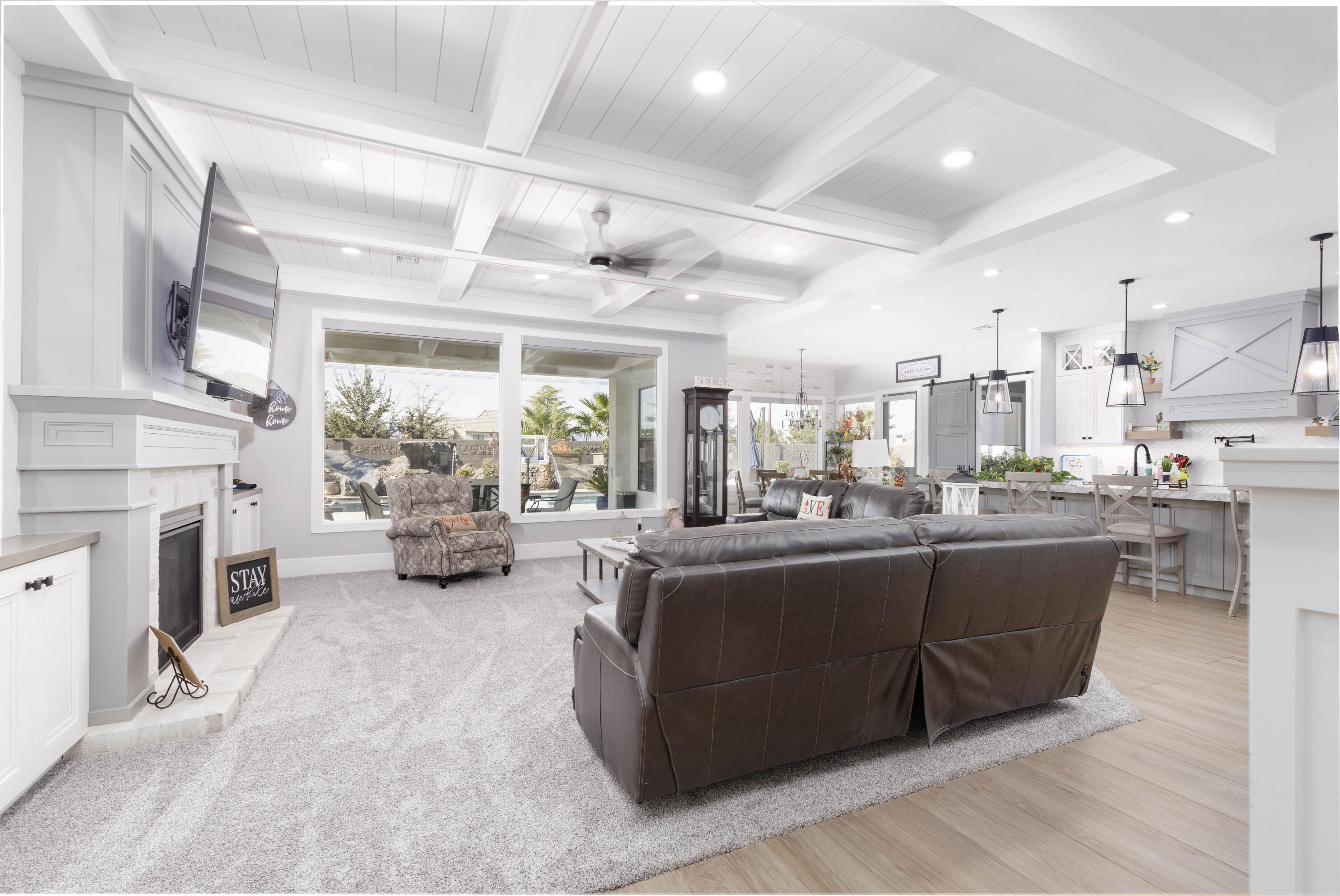 QUEENSRIDGE - Residential