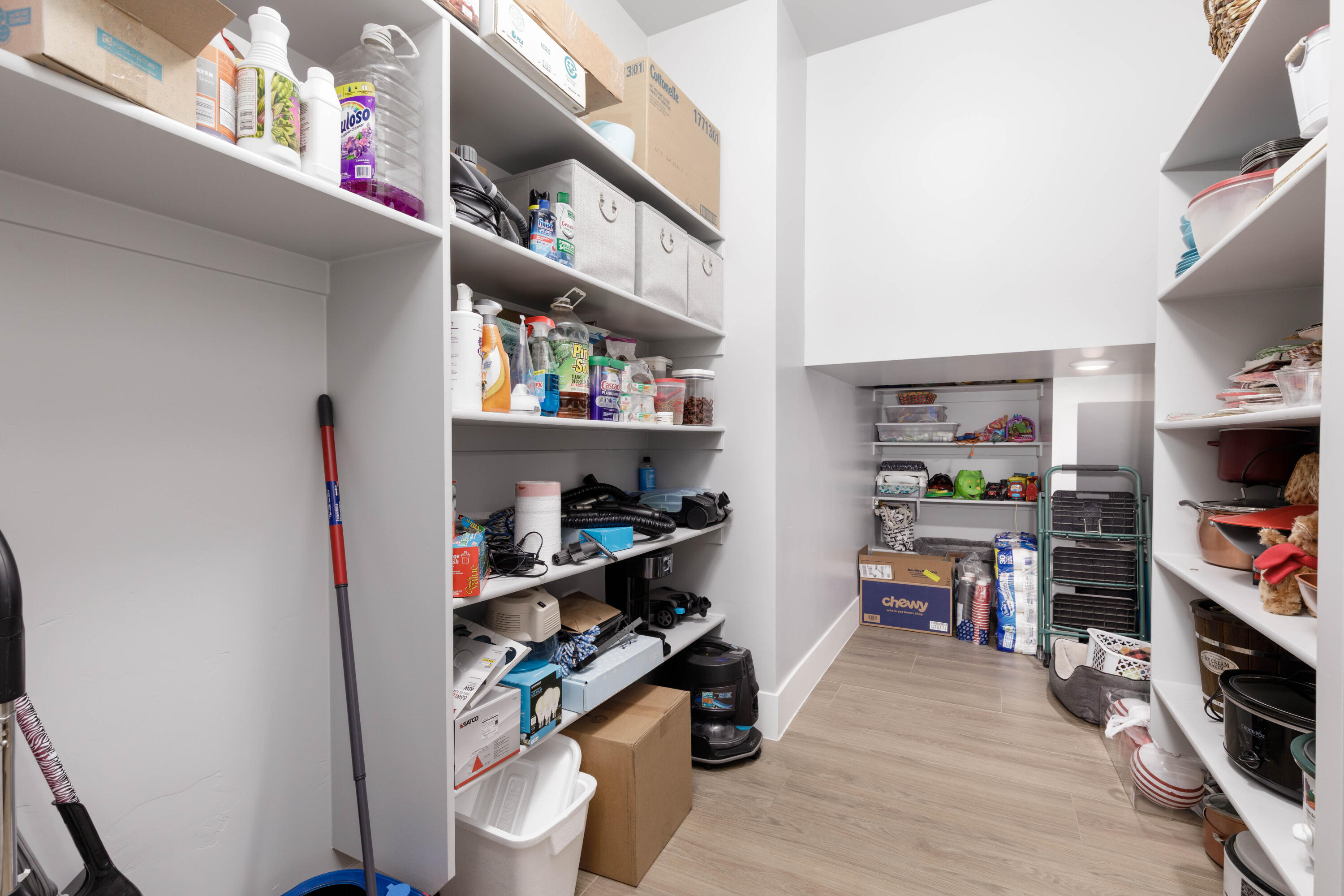 QUEENSRIDGE - Residential