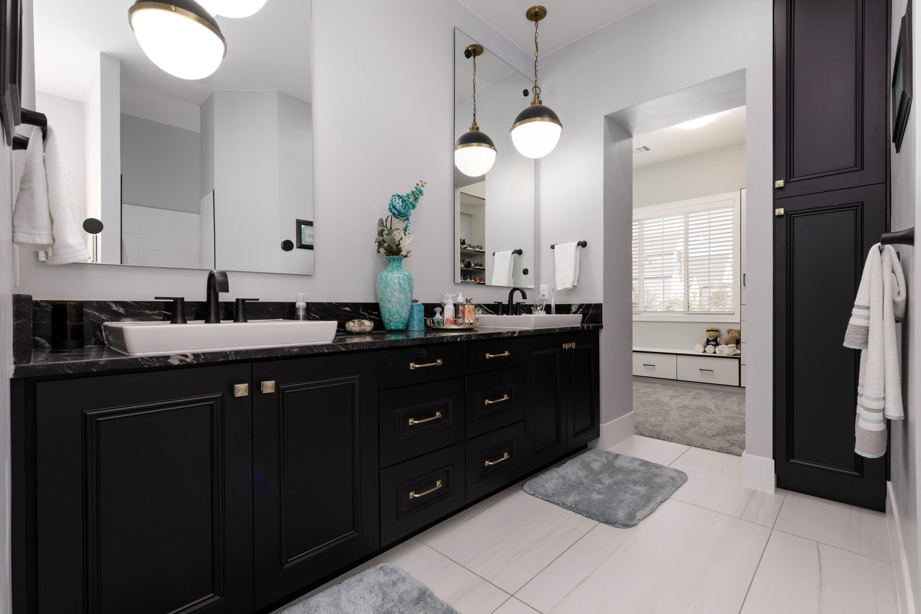 QUEENSRIDGE - Residential