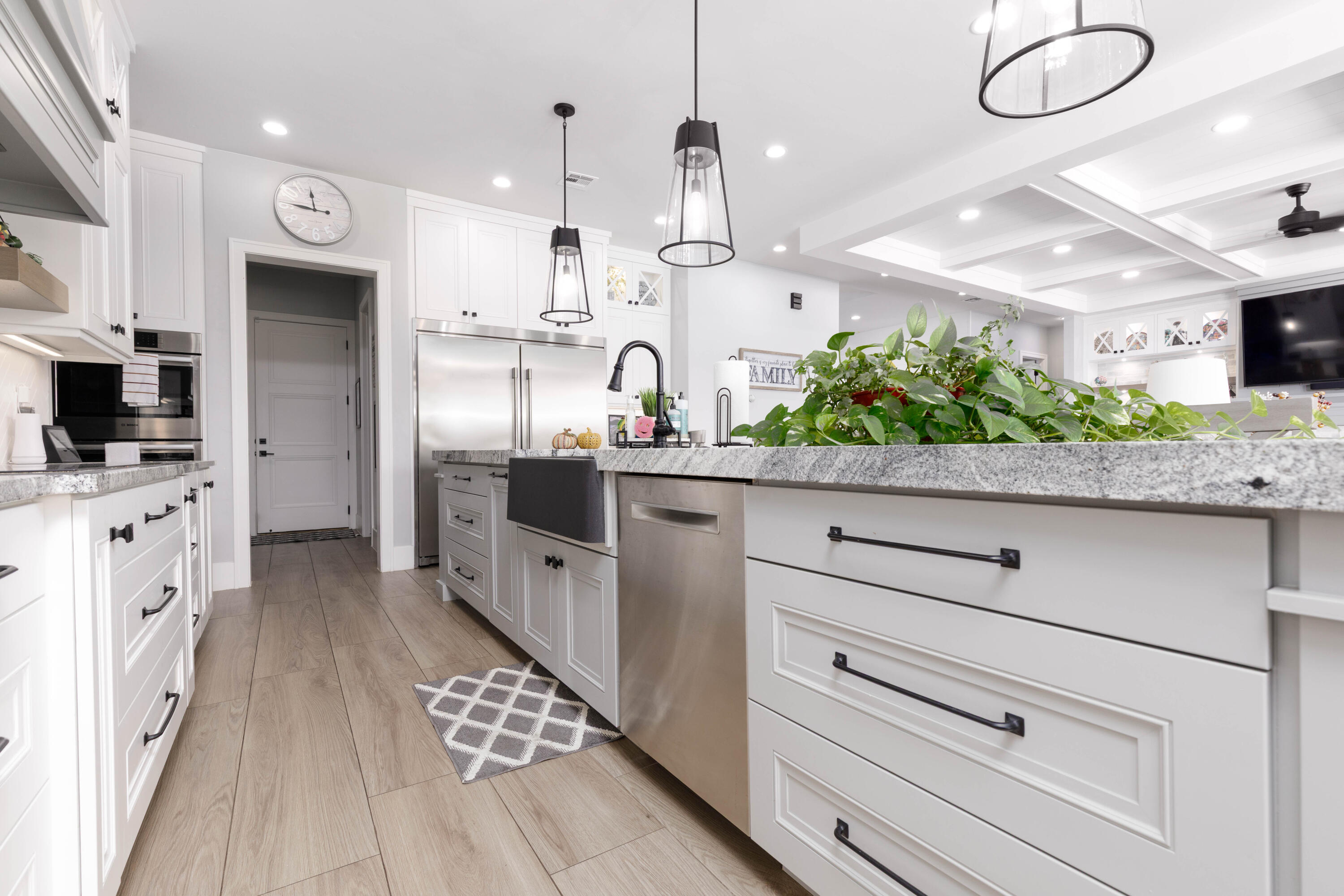 QUEENSRIDGE - Residential