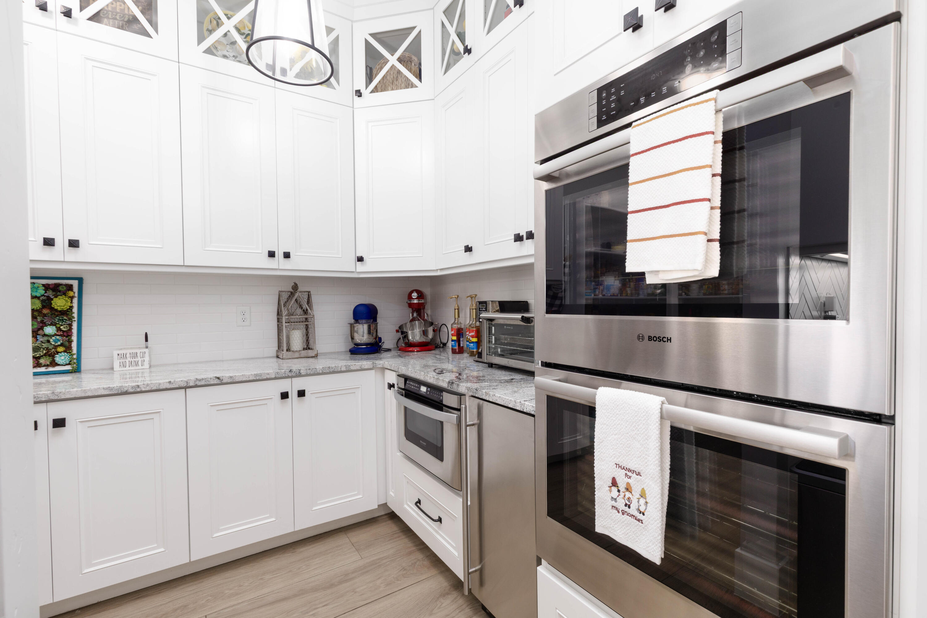 QUEENSRIDGE - Residential