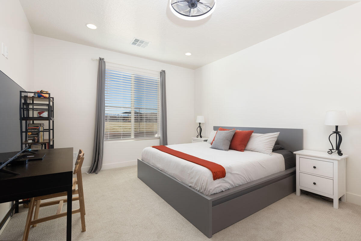 RED PINE - Residential