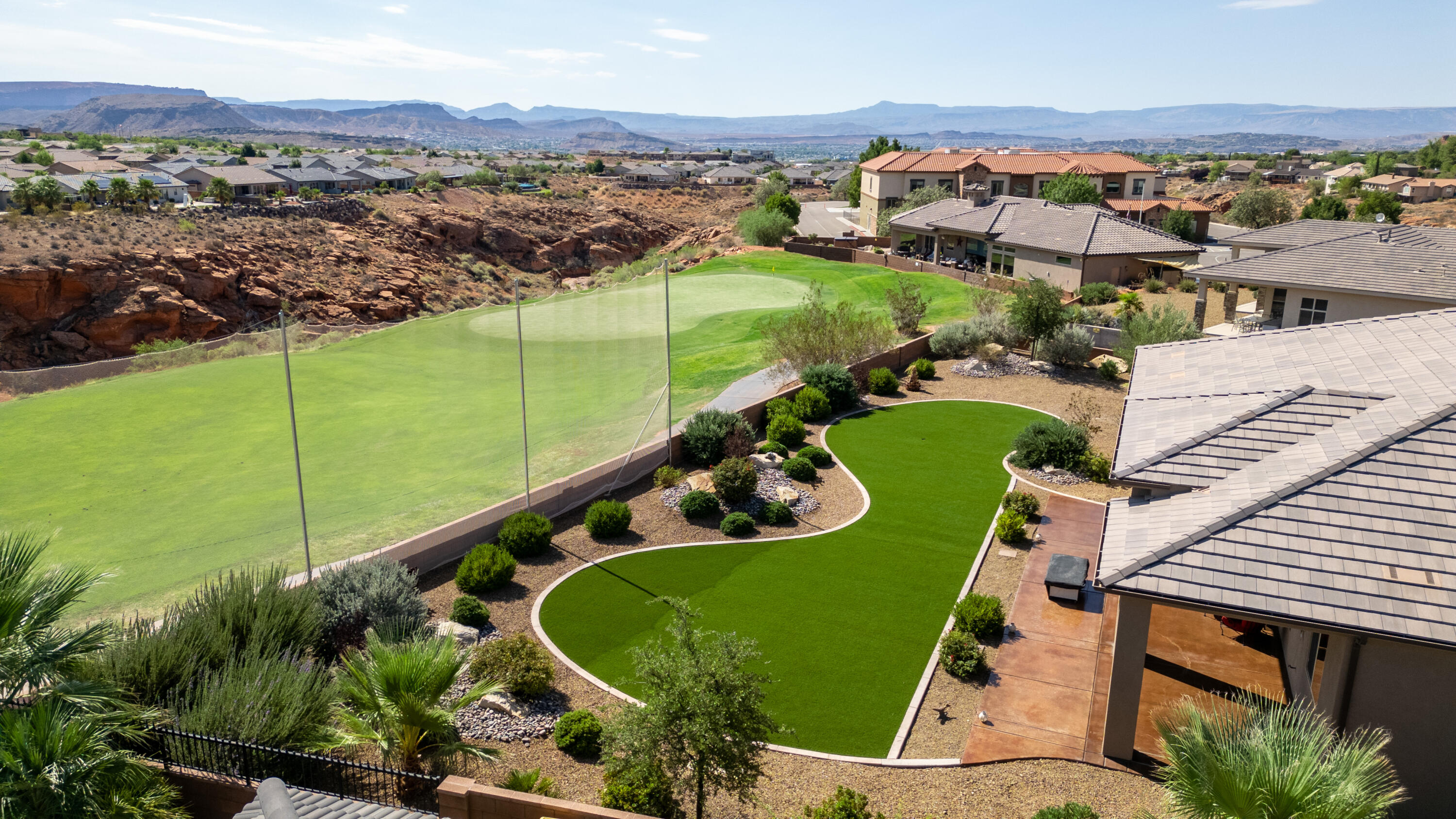 LAST SUN AT GREEN SPRINGS - Residential