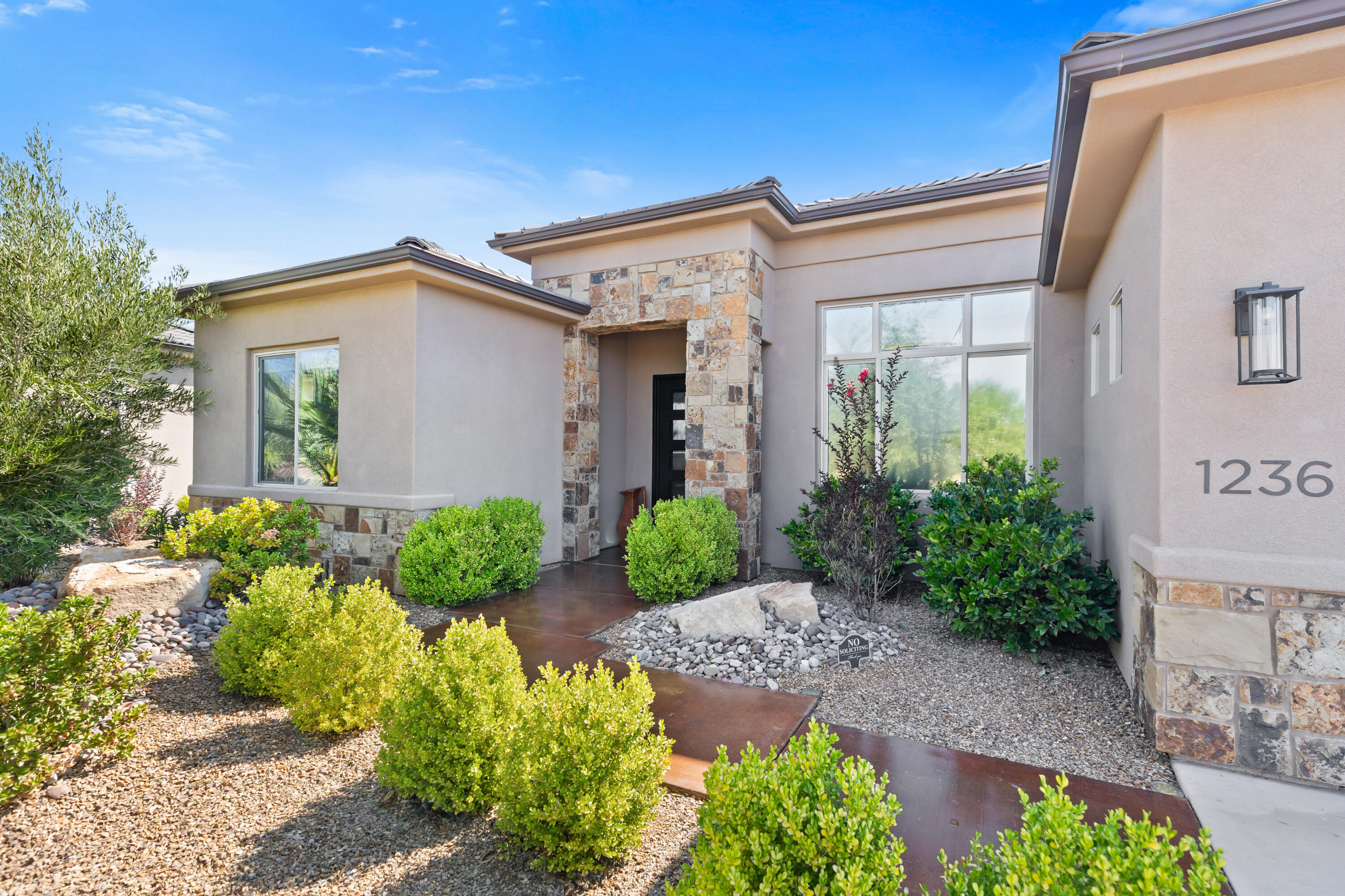 LAST SUN AT GREEN SPRINGS - Residential