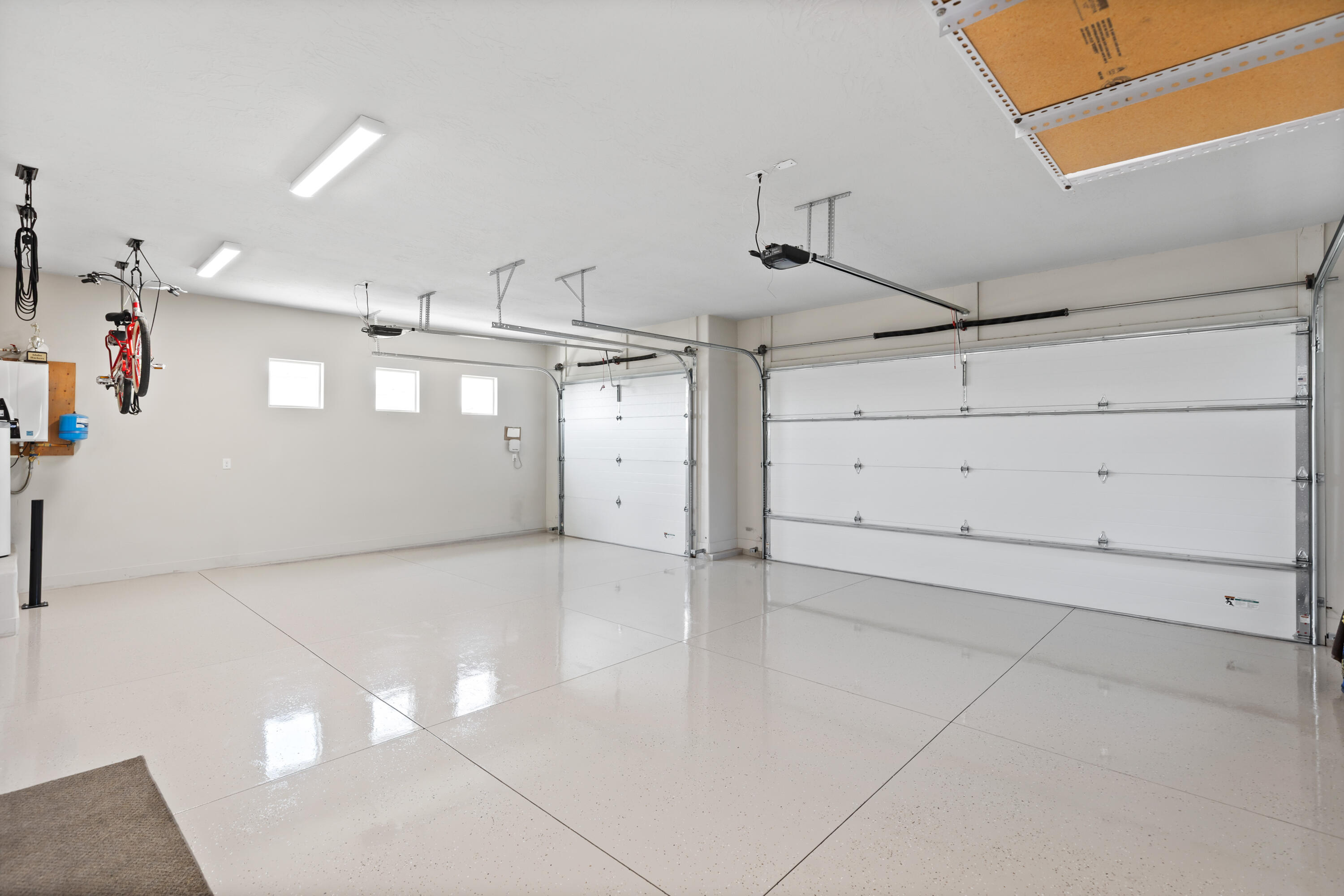 LAST SUN AT GREEN SPRINGS - Residential