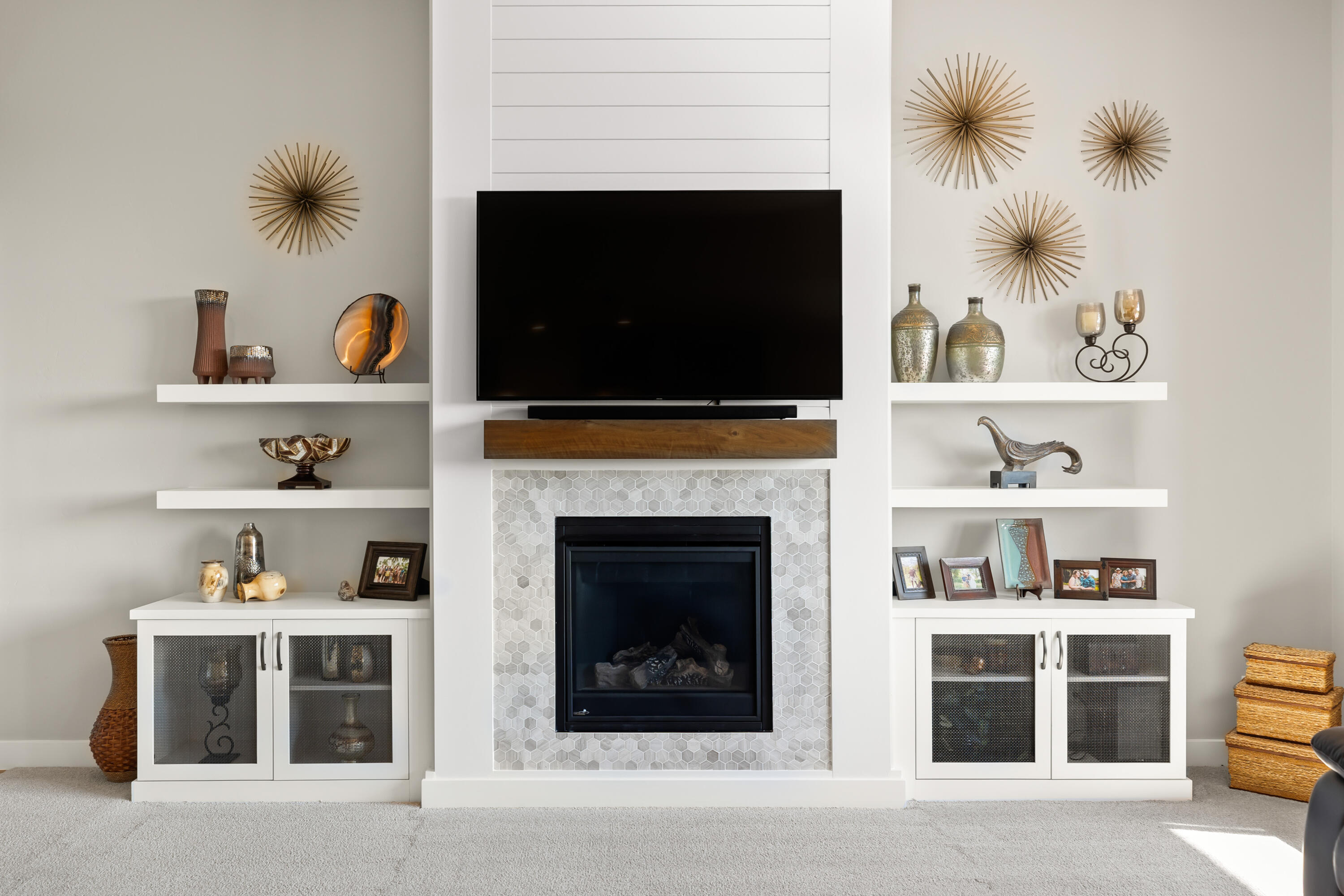 LAST SUN AT GREEN SPRINGS - Residential