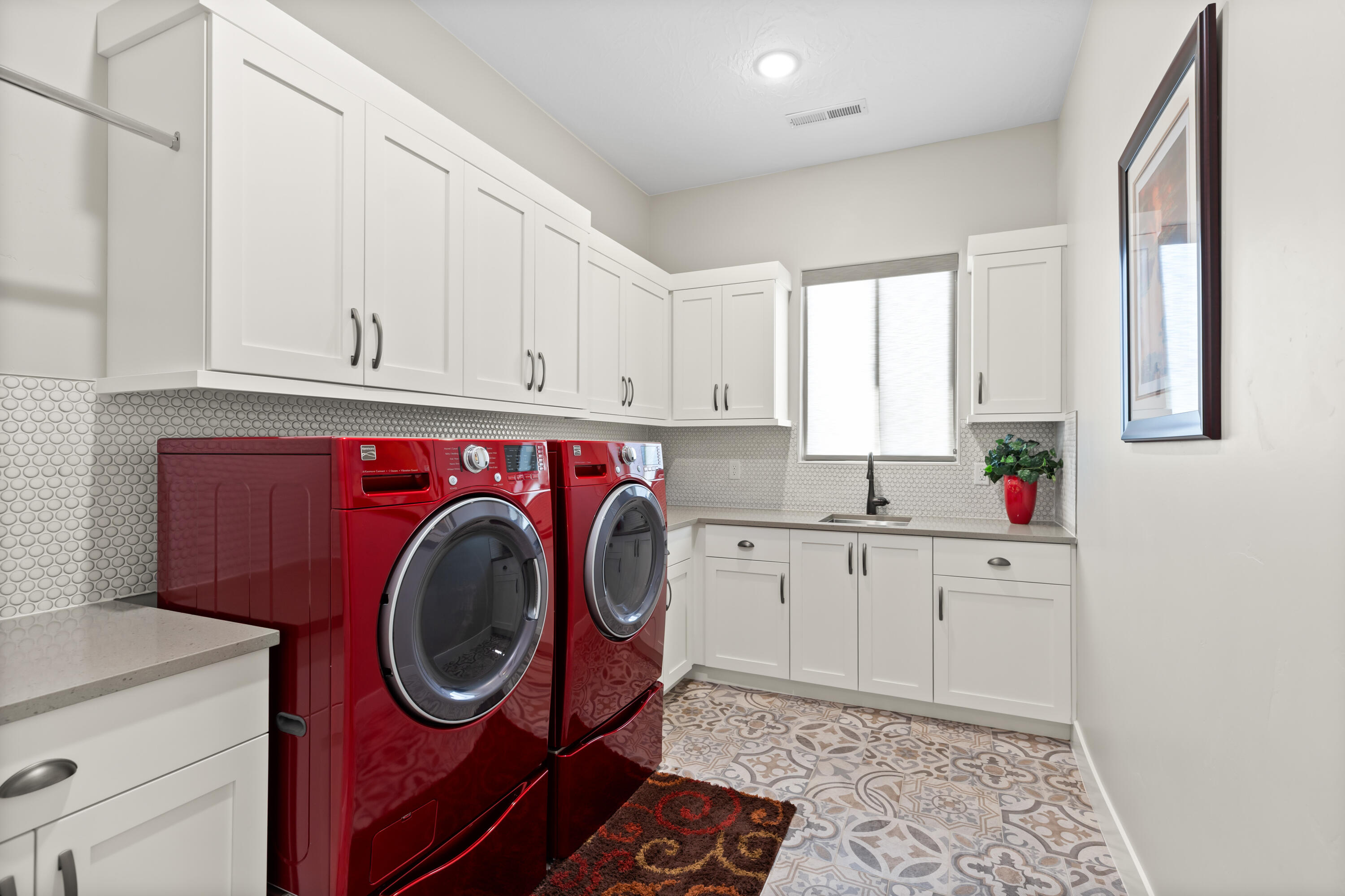 LAST SUN AT GREEN SPRINGS - Residential