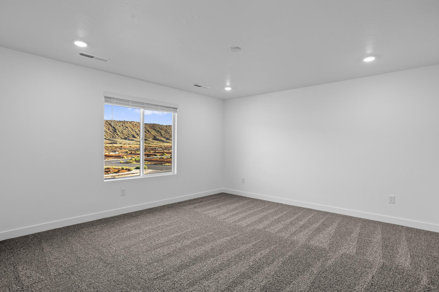 STANDING ROCK EAST AT LONG VALLEY - Residential