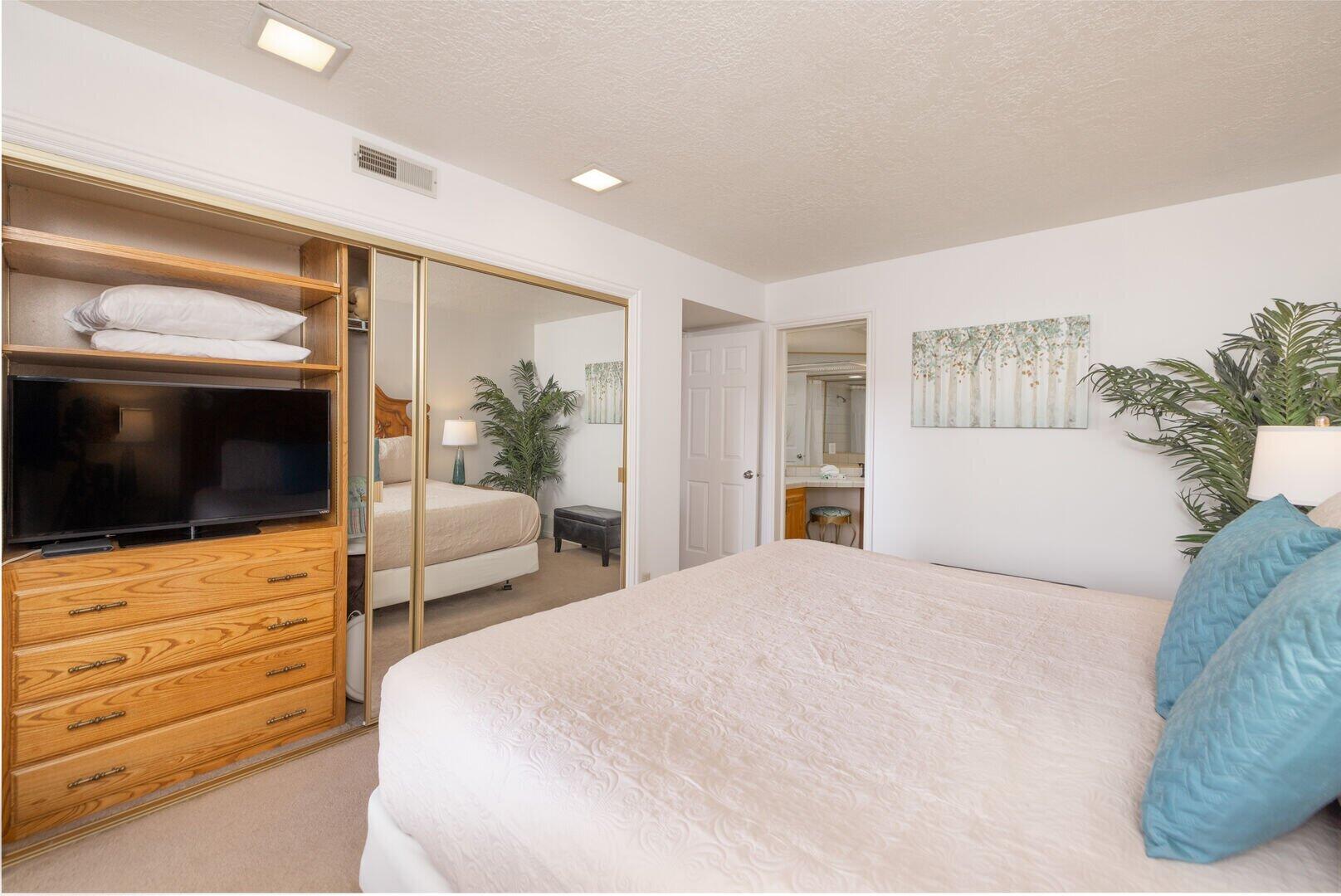 LAS PALMAS RESORT CONDOS - Residential