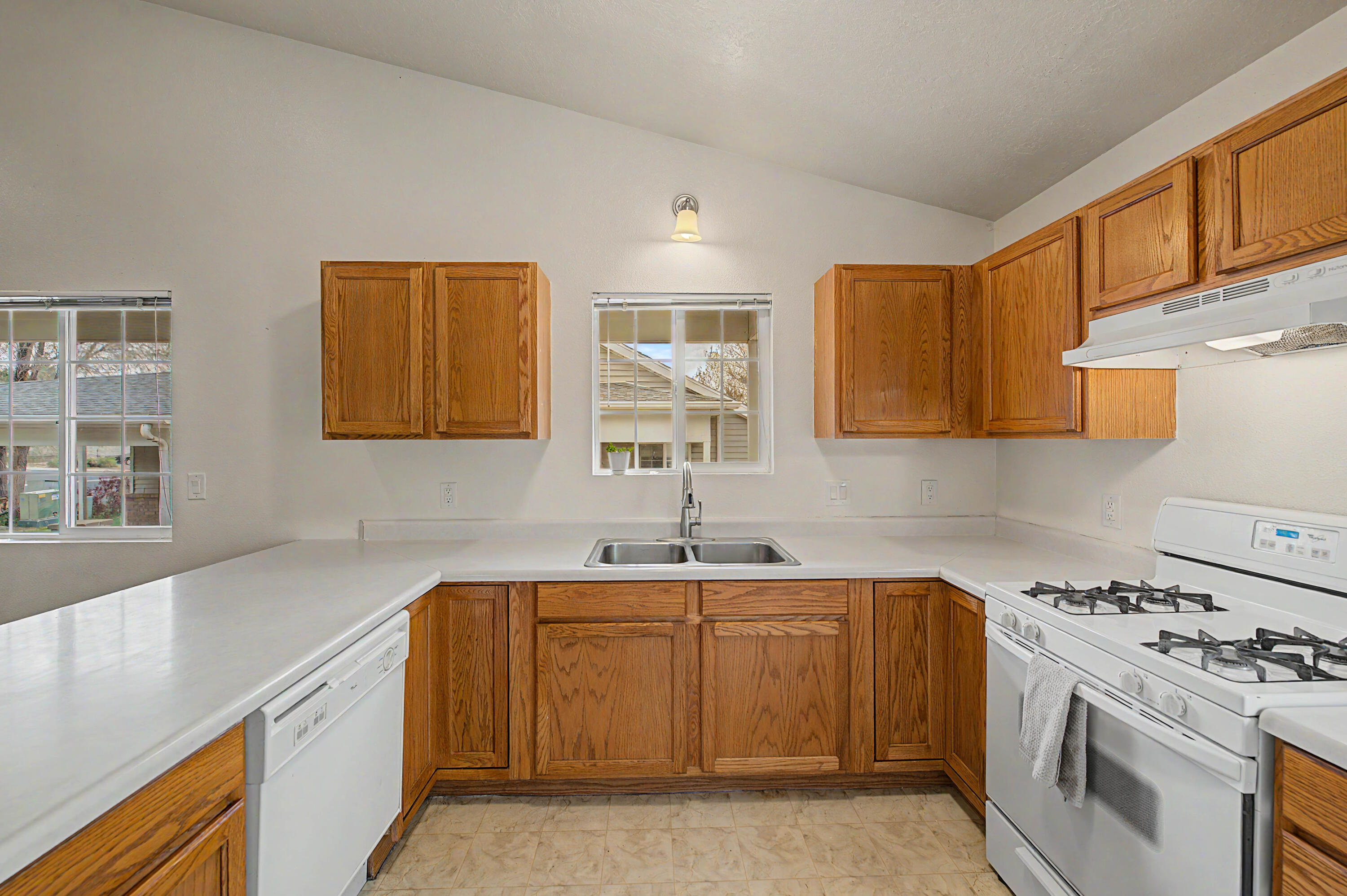 EAST RIDGE - Residential
