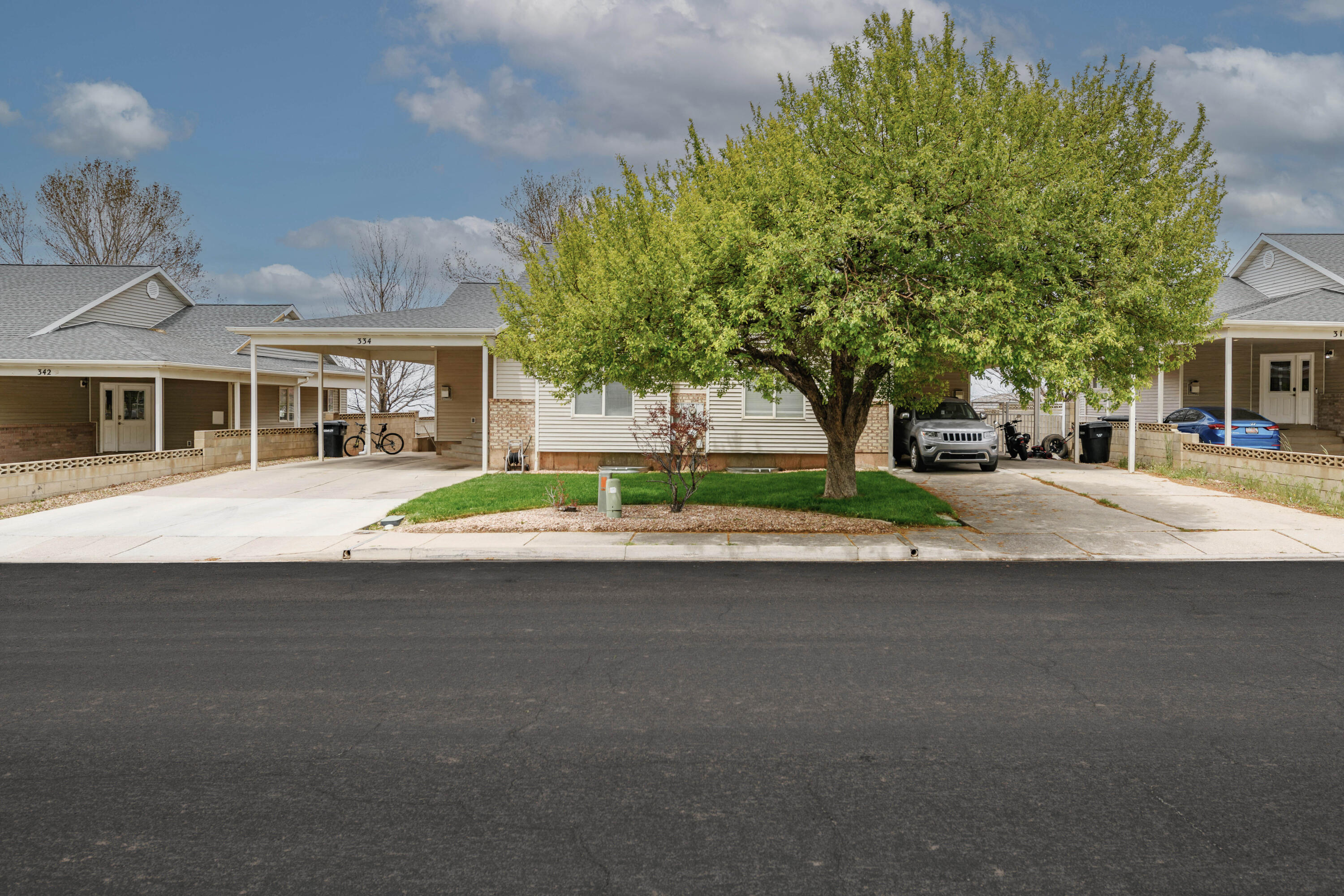 EAST RIDGE - Residential