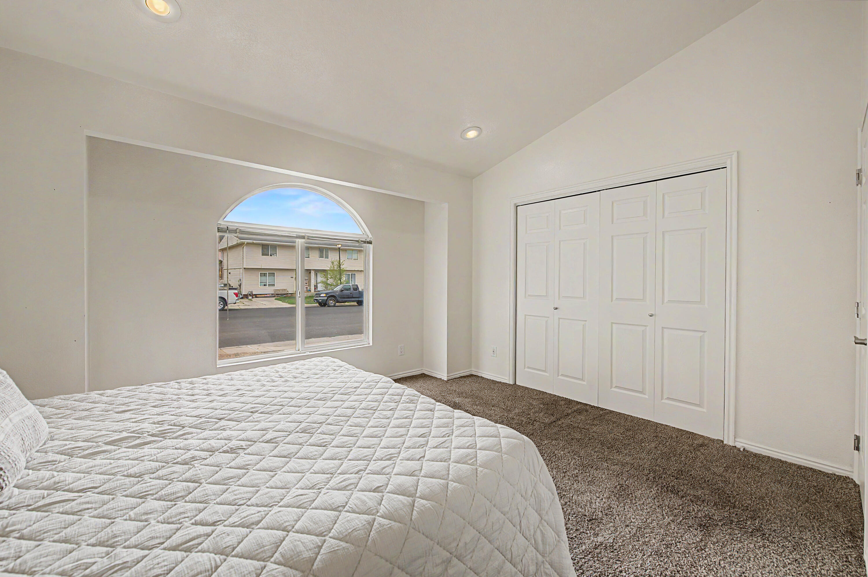 EAST RIDGE - Residential