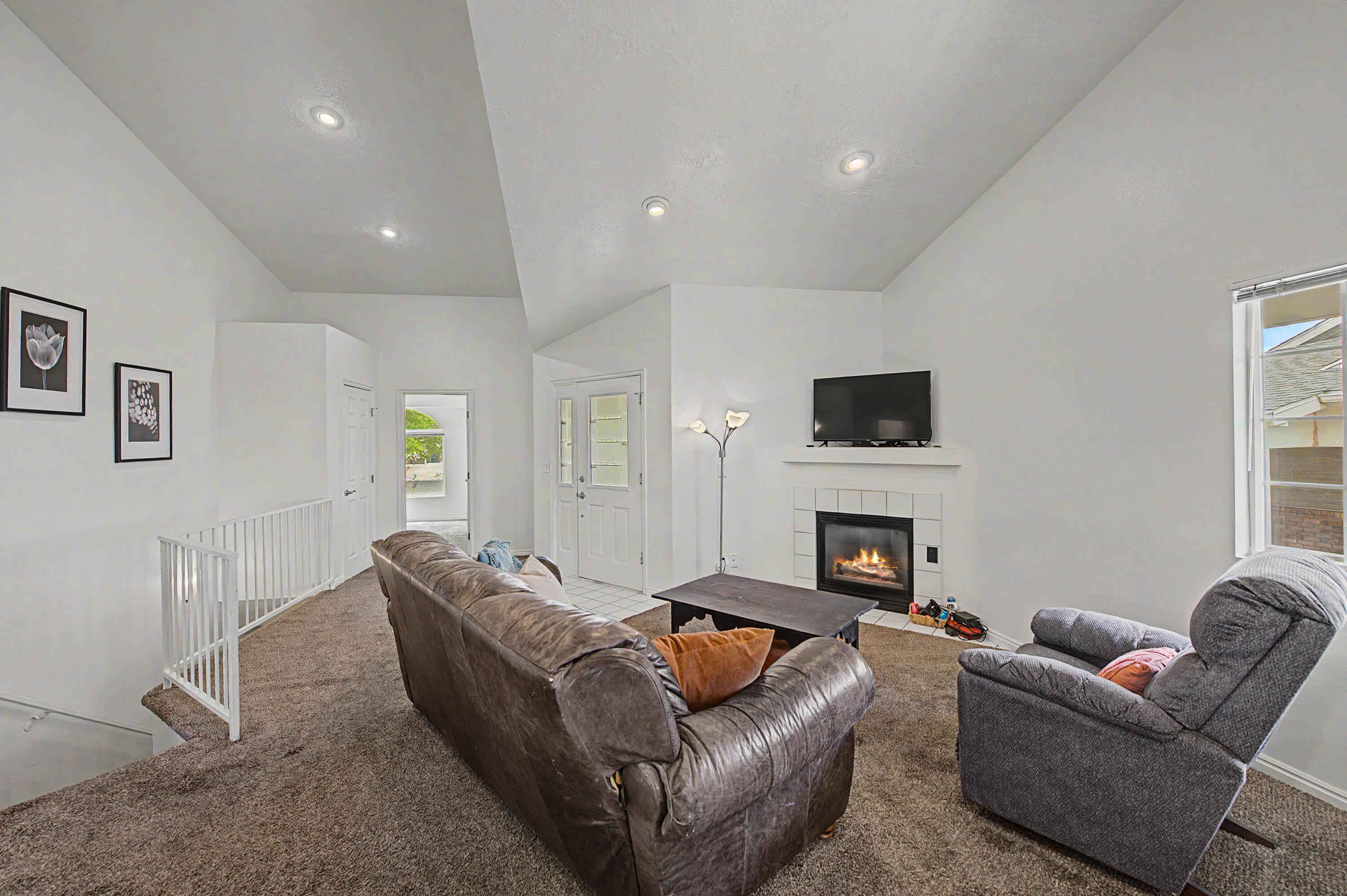 EAST RIDGE - Residential