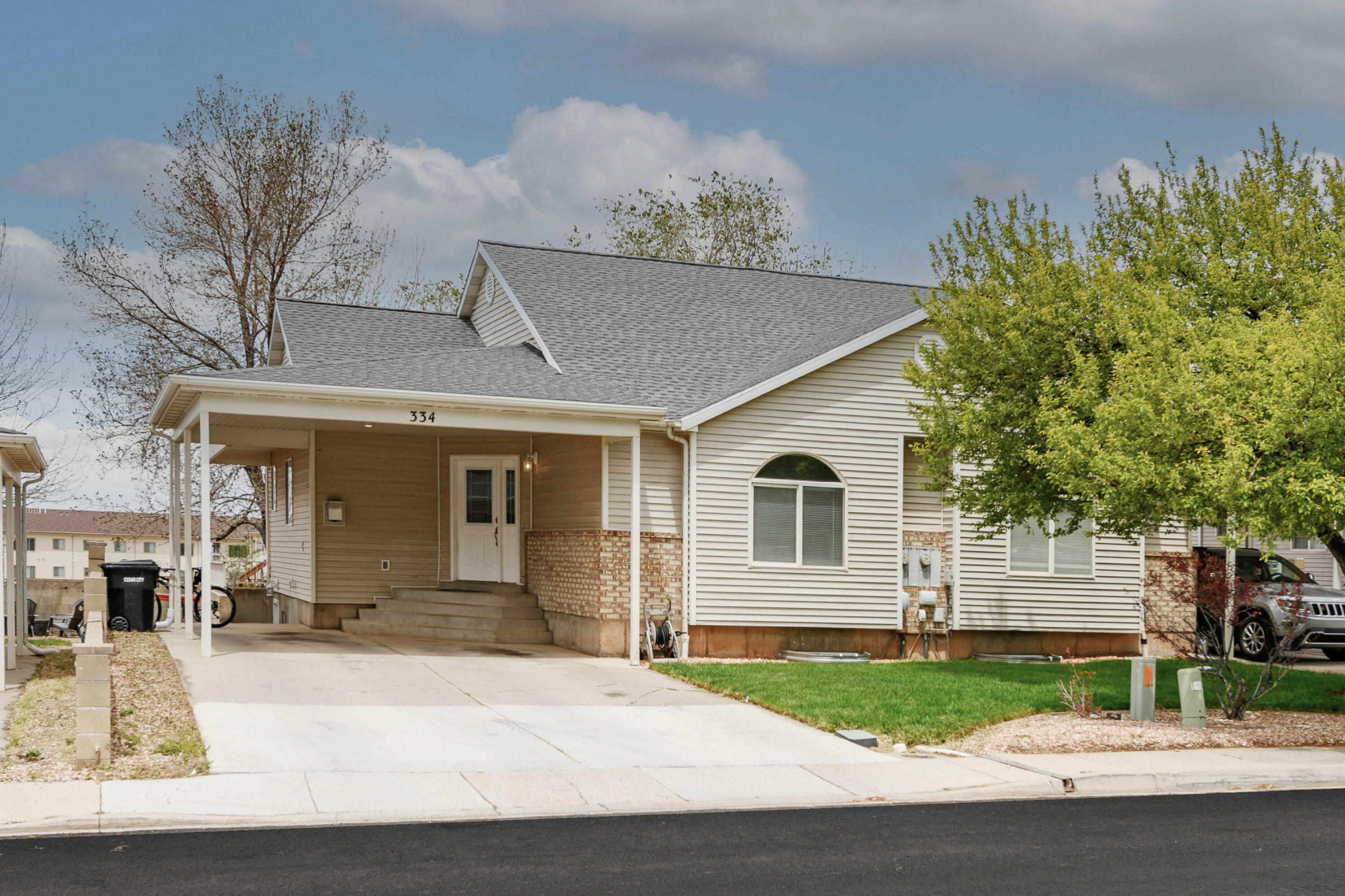 EAST RIDGE - Residential