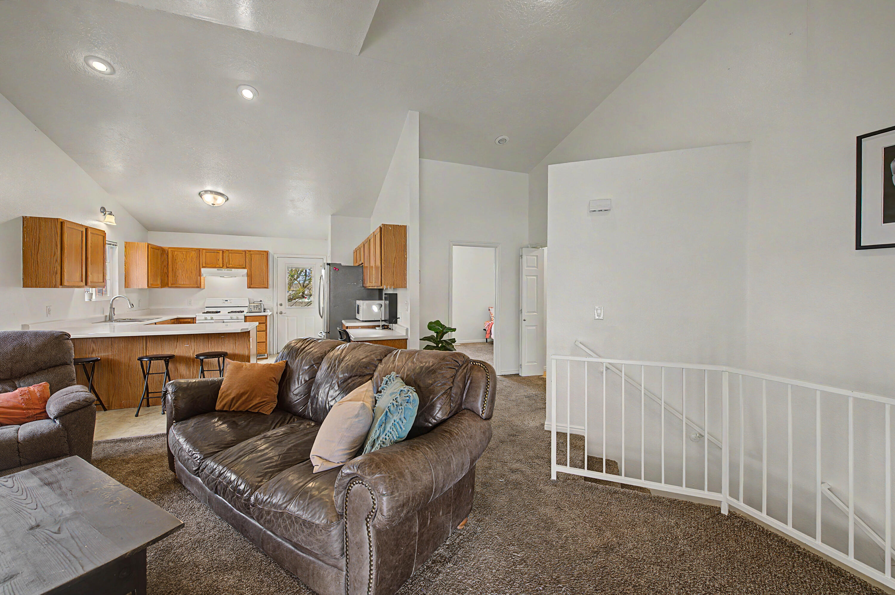 EAST RIDGE - Residential