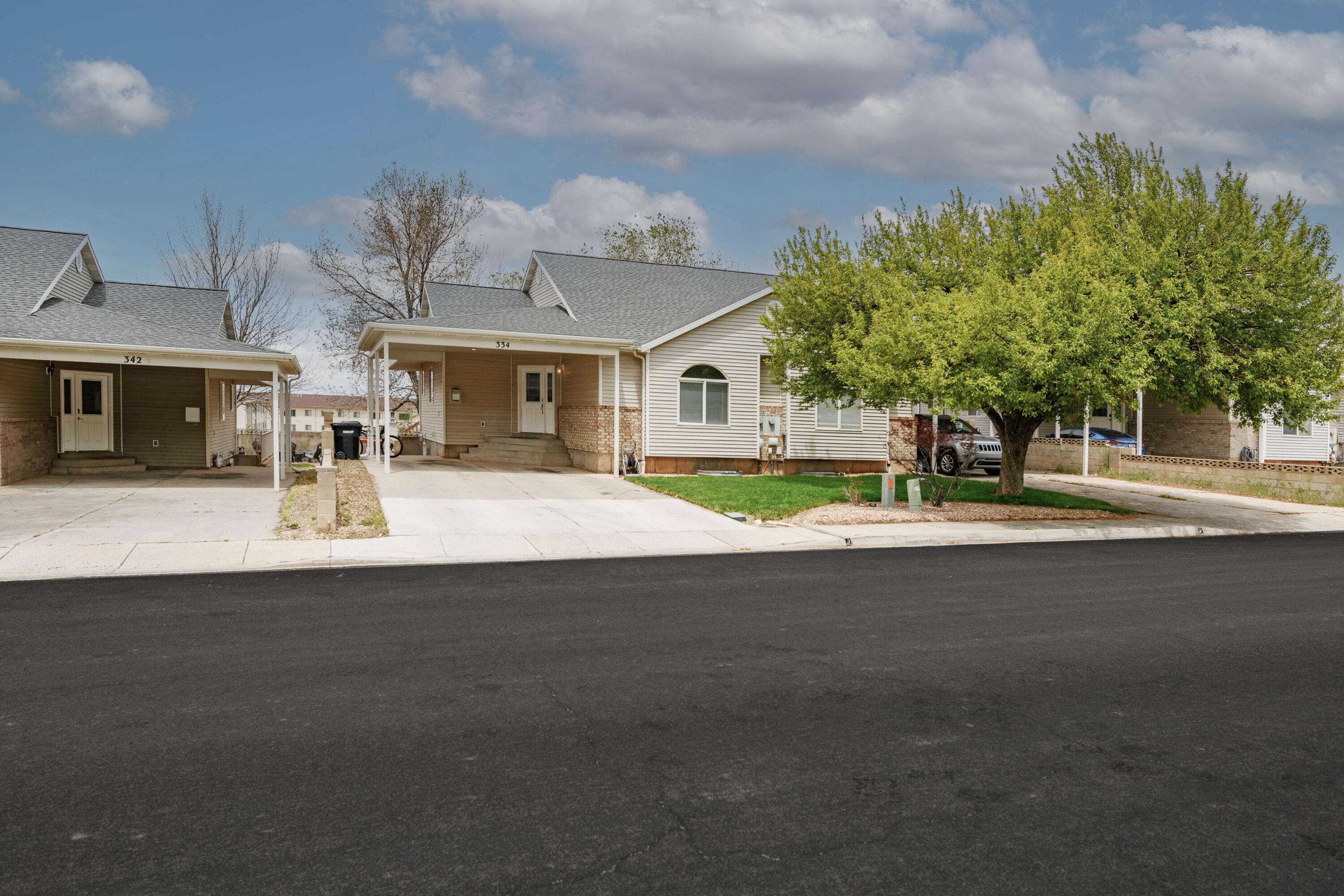 EAST RIDGE - Residential